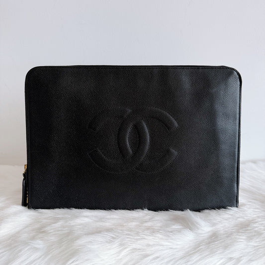 CHANEL CC Caviar Leather 24 karat Gold Clutch / Laptop Holder – Black