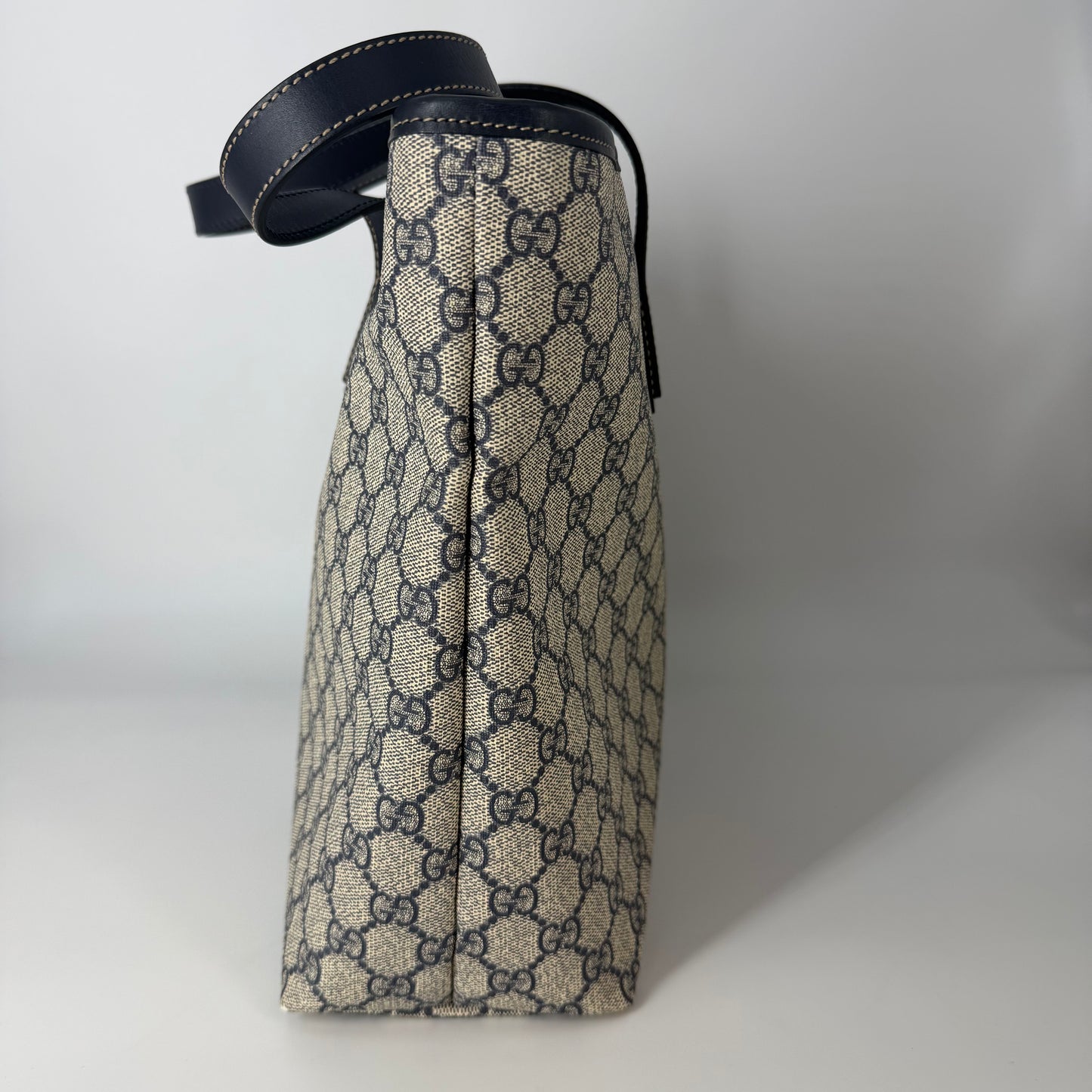 Gucci GG Supreme Tote Bag