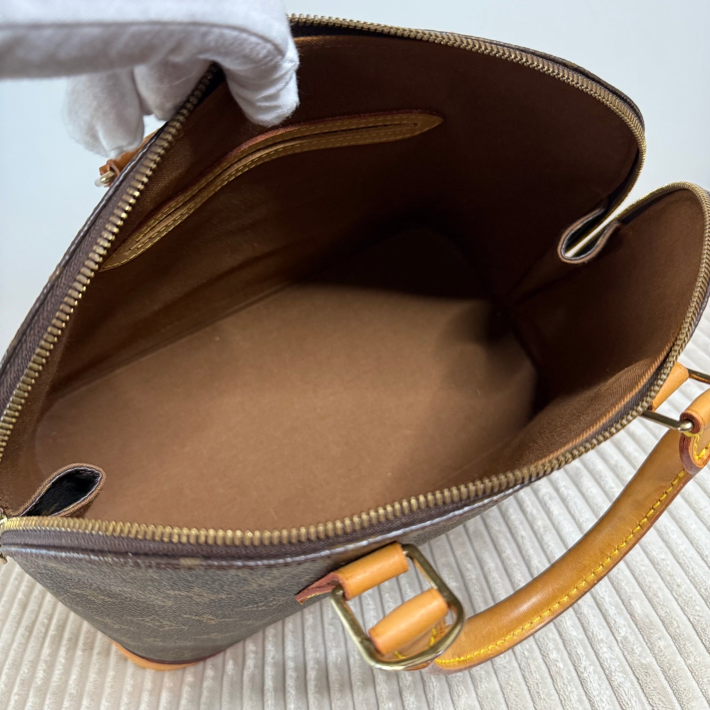 Louis Vuitton Alma PM