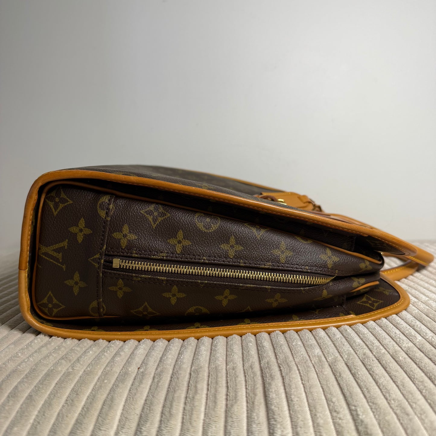 Louis Vuitton - Rivoli