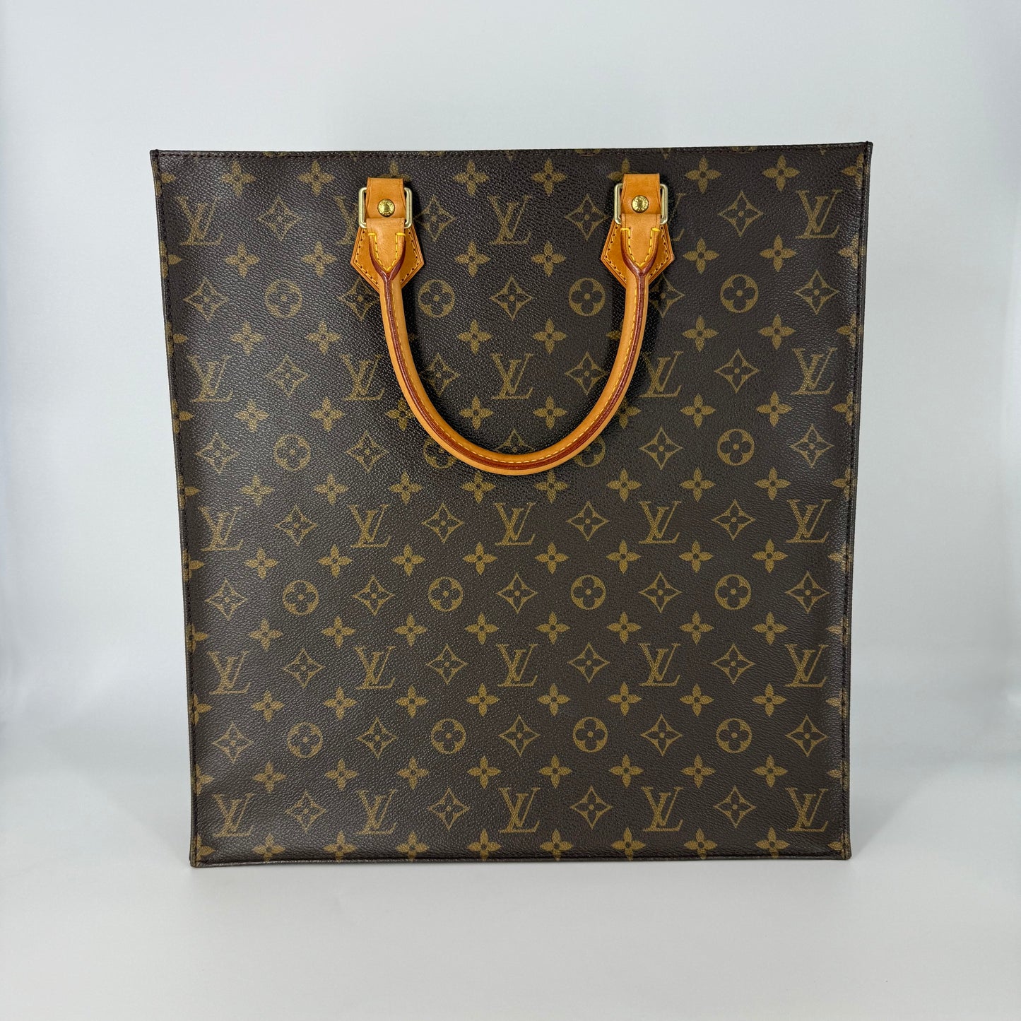 LOUIS VUITTON Sac Plat