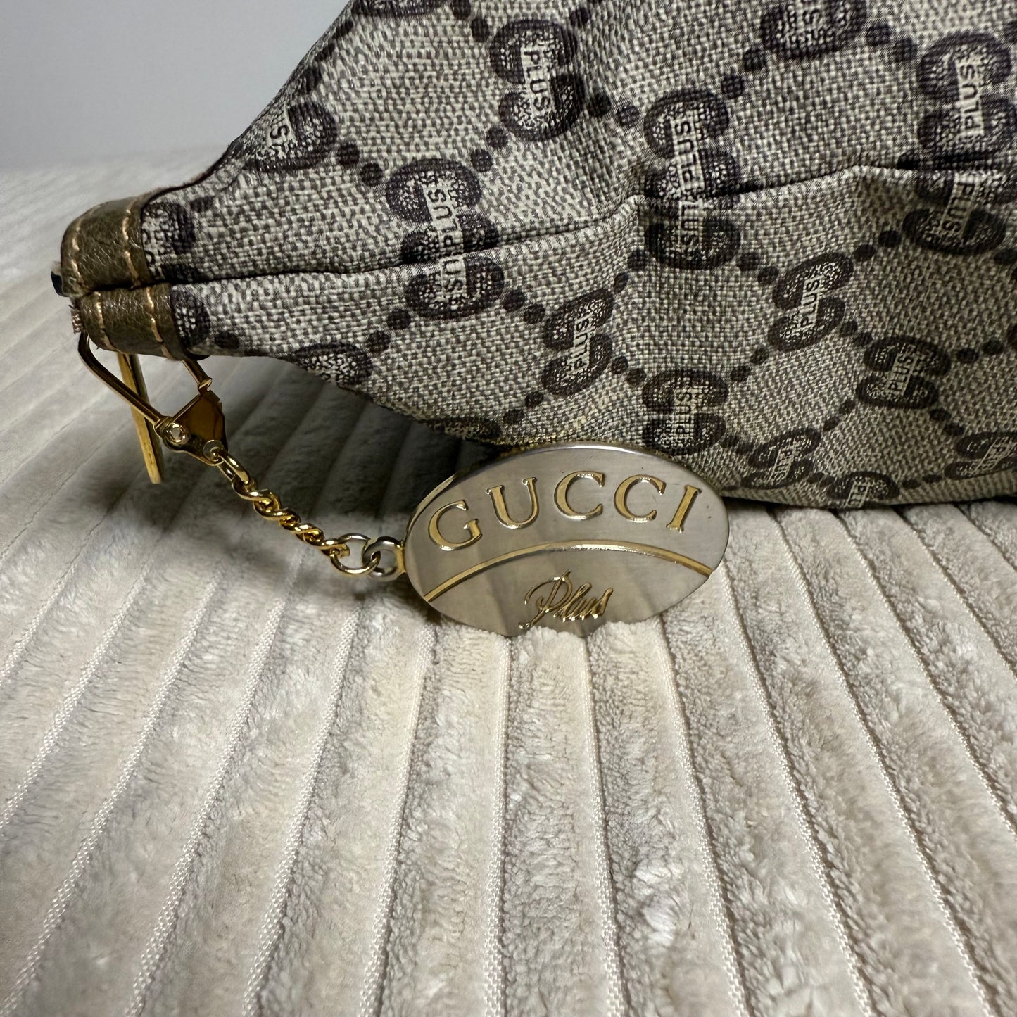 Gucci Plus Canvas Web