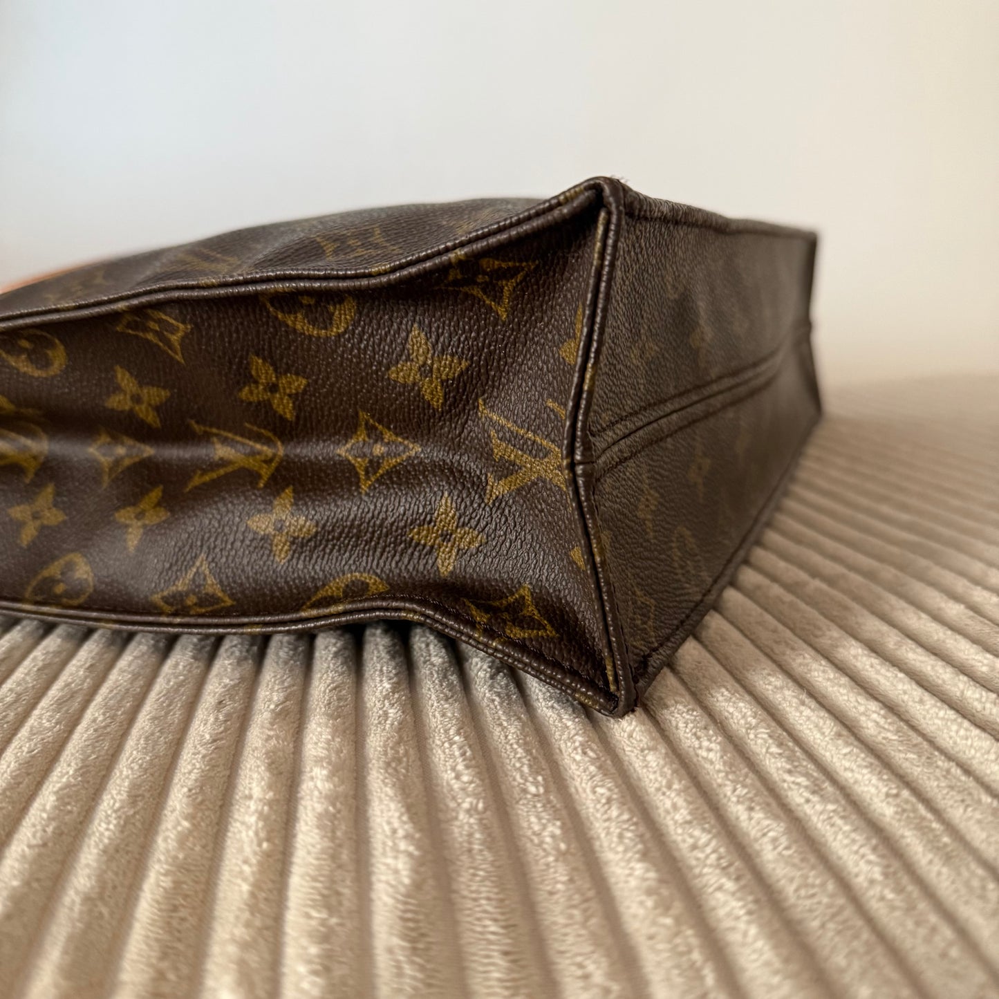Louis Vuitton Monogram Sac Plat