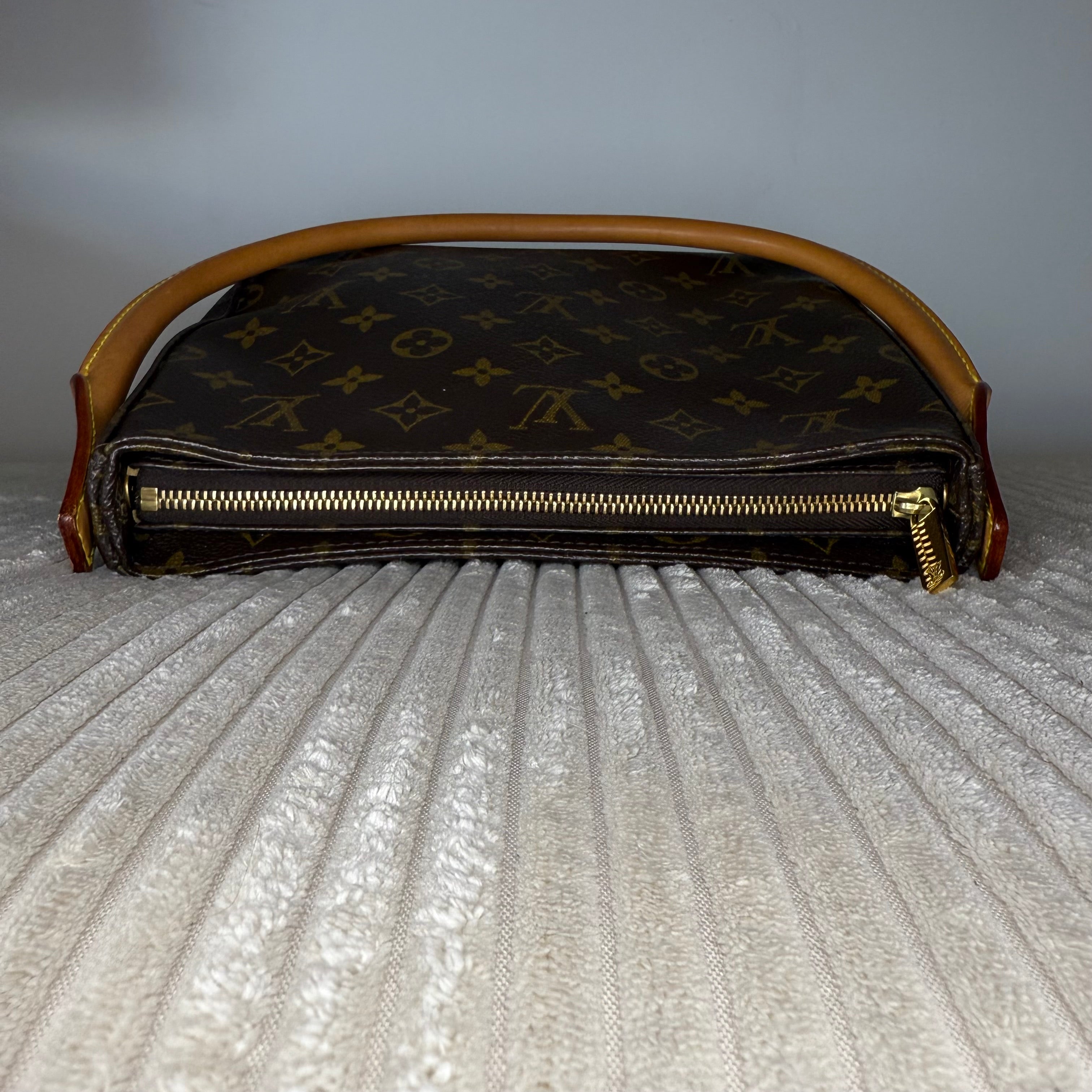 Monogram Looping MM