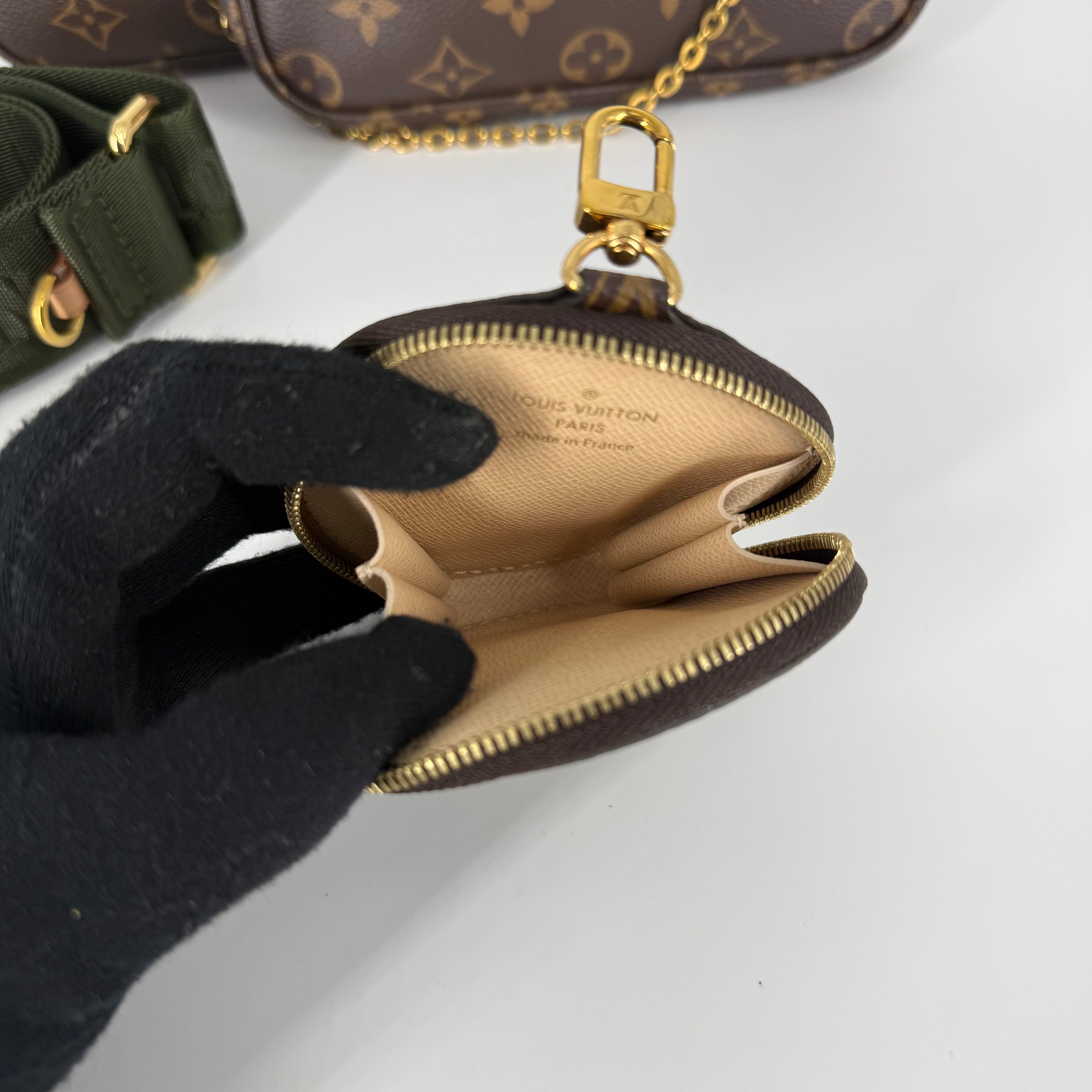 MULTI-POCHETTE