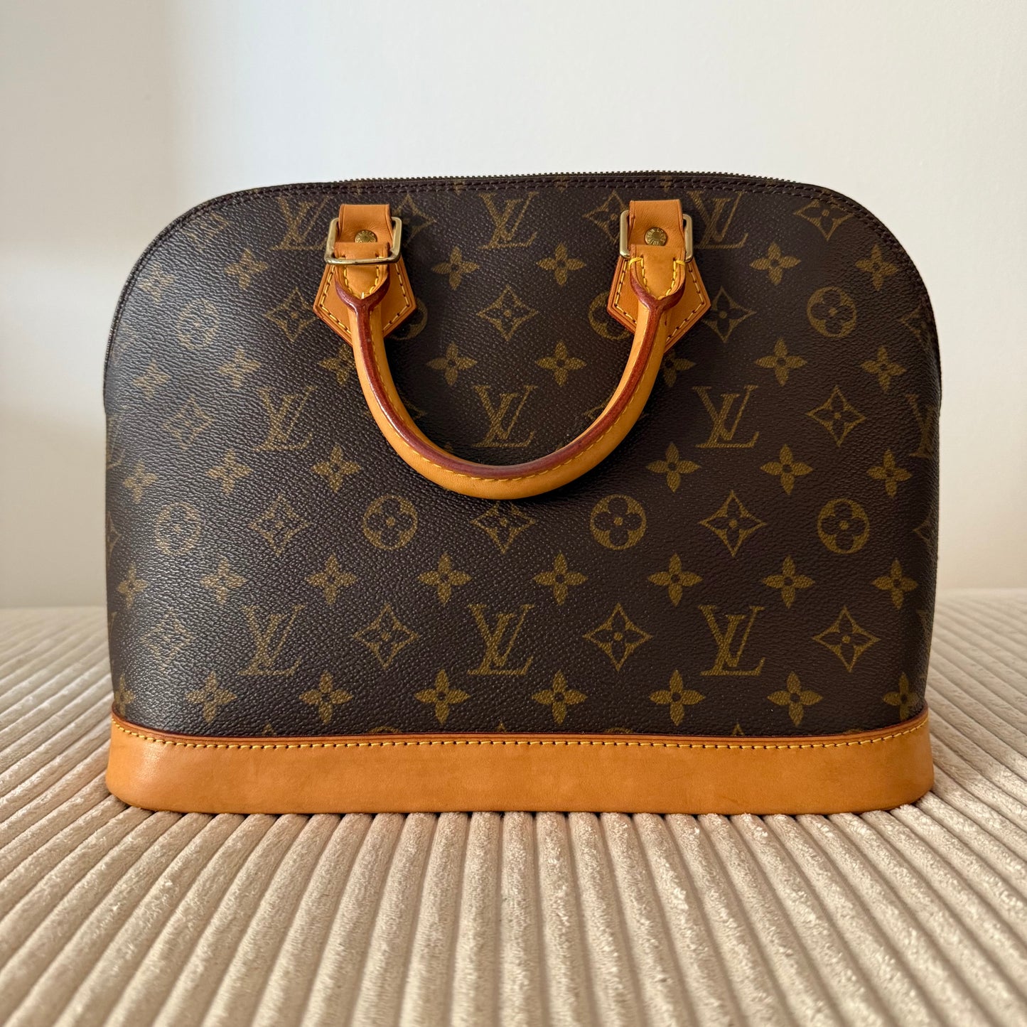 Louis Vuitton Alma PM