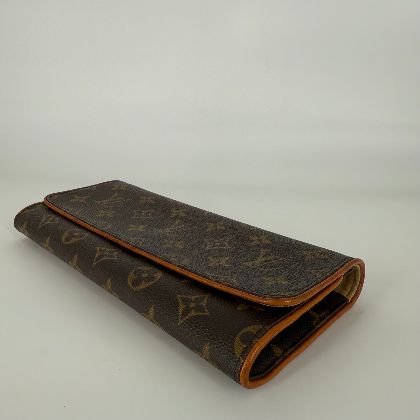 Louis Vuitton – Monogram Pochette Twin GM