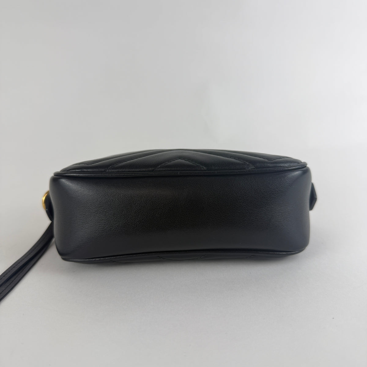 GG Marmont Matelassé Mini Camera Bag — Black Leather