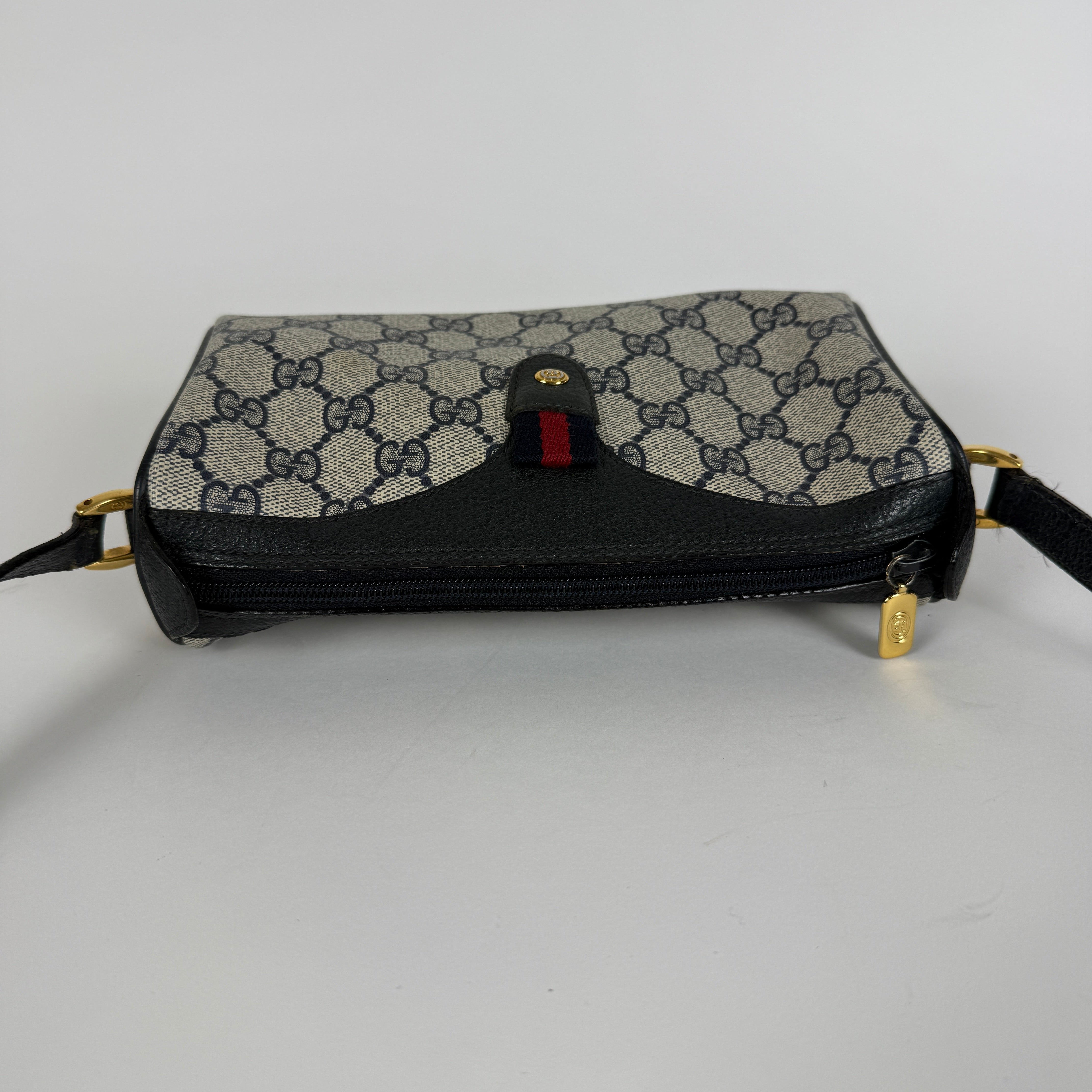 GG Supreme Crossbody Bag