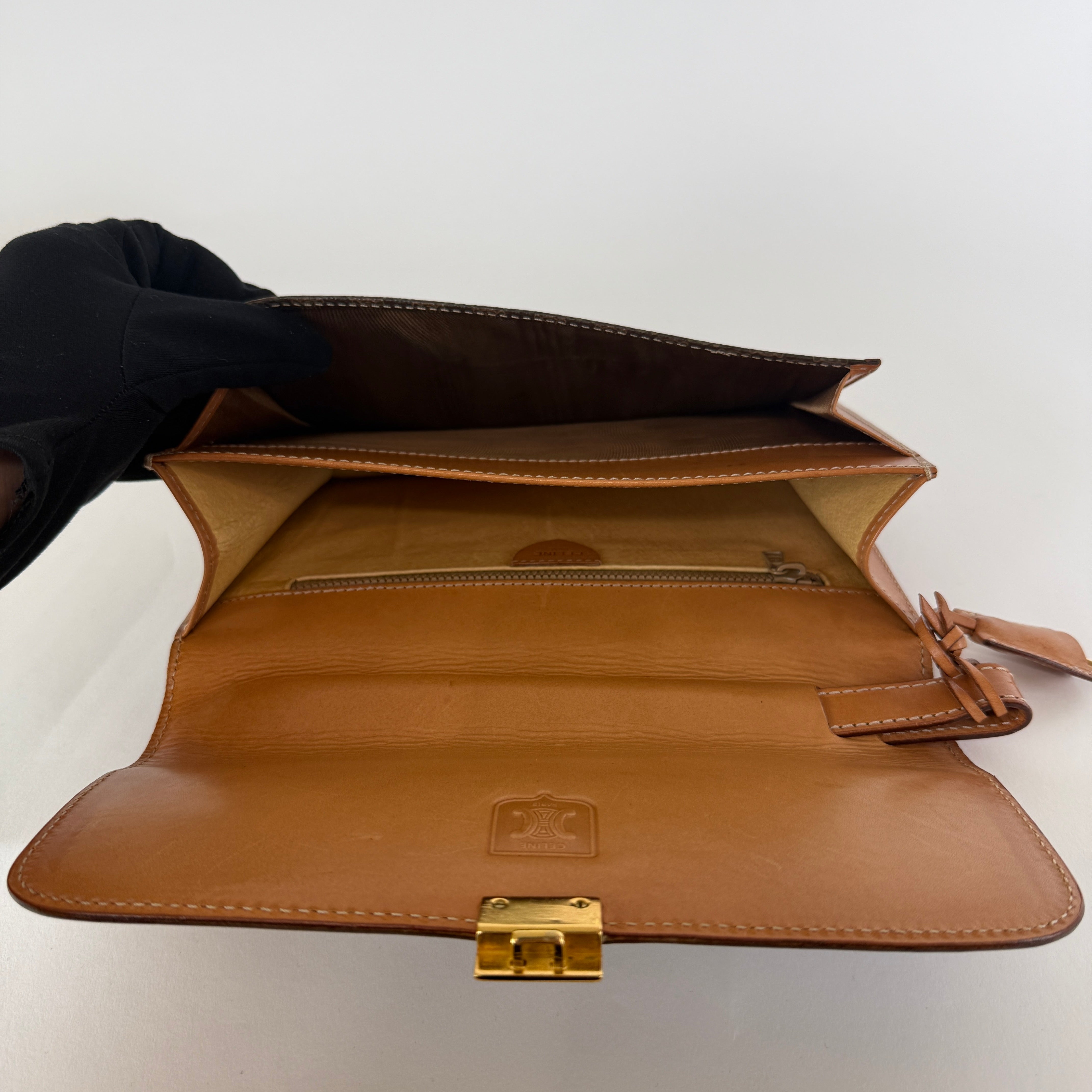 Macadam Clutch — Triomphe Canvas